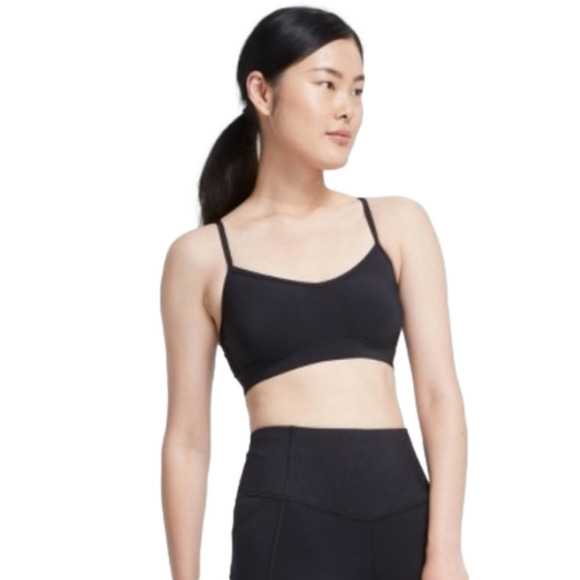 𝅺all In Motion Bra Pullover Low Impact Black Size Medium - Picture 1 of 9